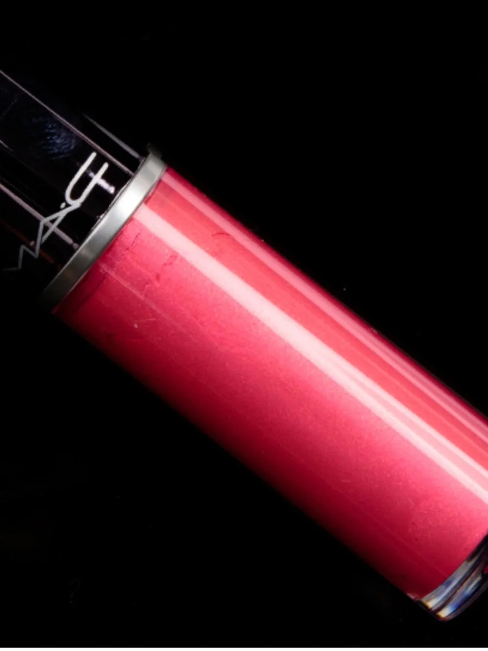 MAC Cosmetics Grand Illusion Glossy Liquid Lipcolour in Spoil Yourself - BNWOB